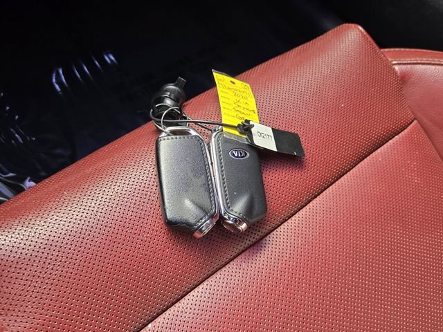 Used 2020 Kia Stinger GT-Line w/ Sun & Sound Package AWD/4WD image 19
