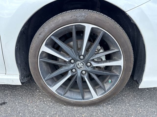 Used 2019 Toyota Camry XSE FWD image 11