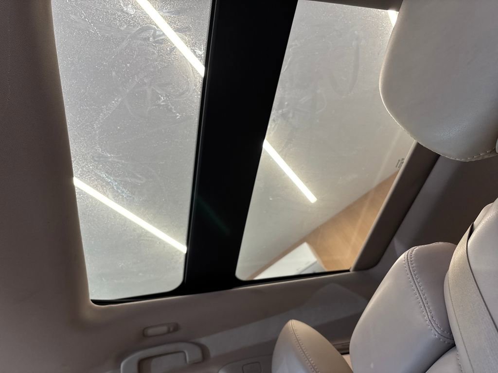 Used 2019 Nissan Pathfinder SL w/ SL Premium Package image 42