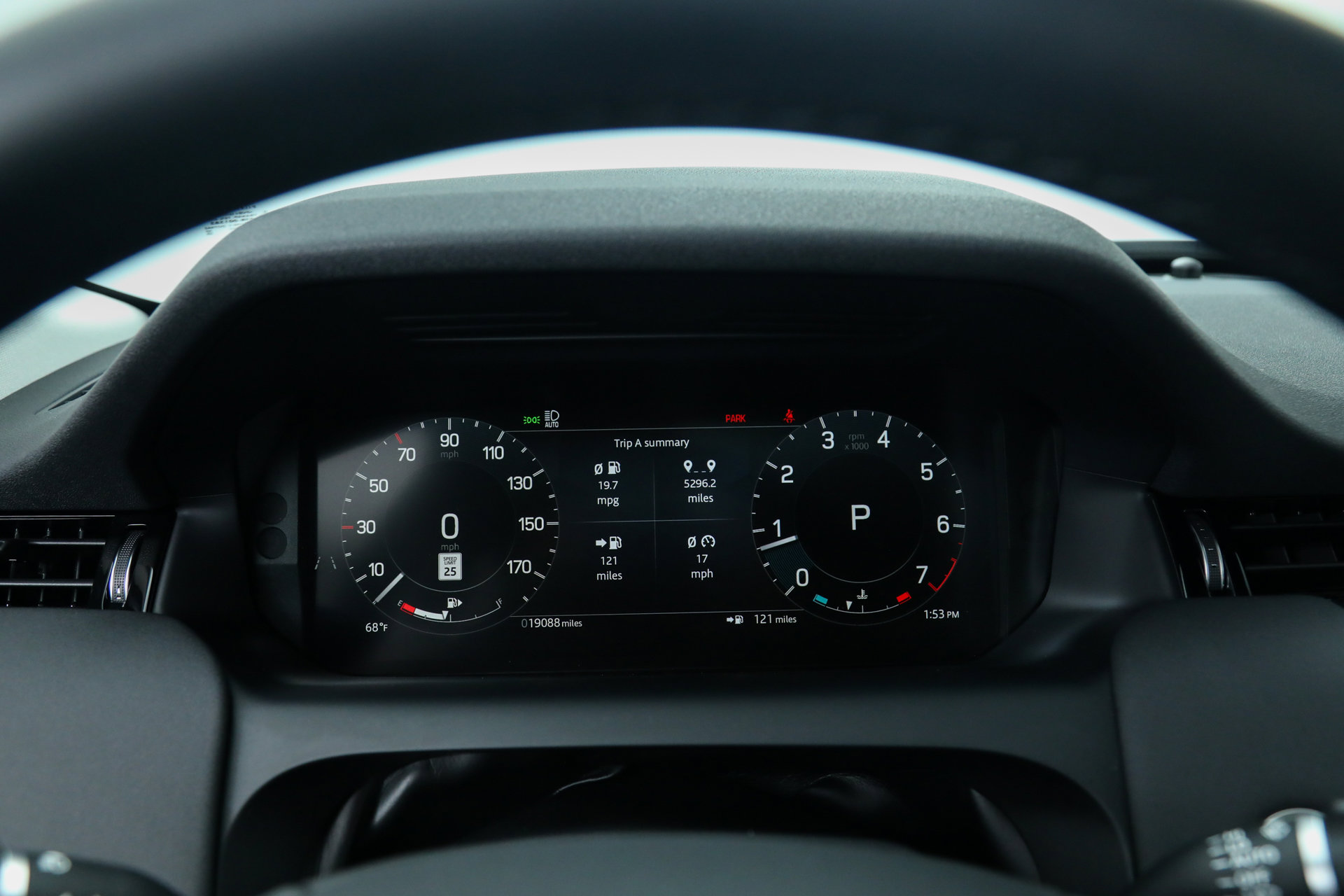 Used 2024 Land Rover Discovery Sport S image 27