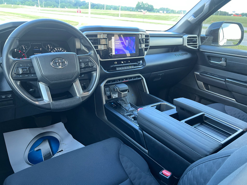Used 2025 Toyota Tundra SR5 w/ SR5 Convenience Package AWD/4WD image 17