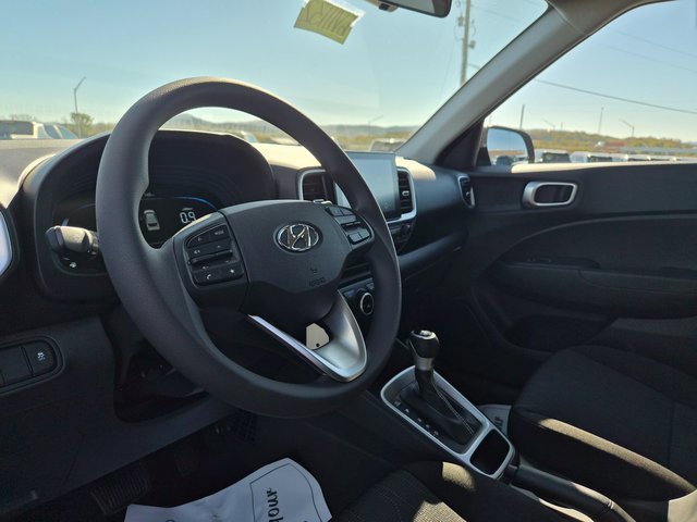 New 2026 Hyundai Venue SE image 17