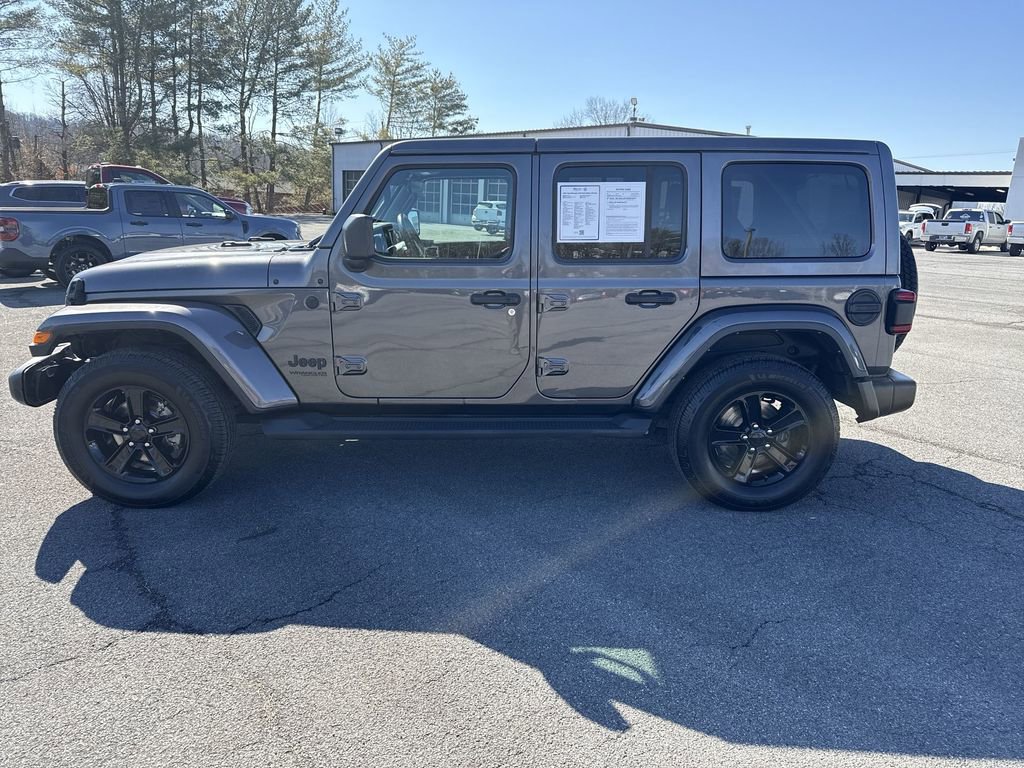 Used 2021 Jeep Wrangler Unlimited Sahara image 3