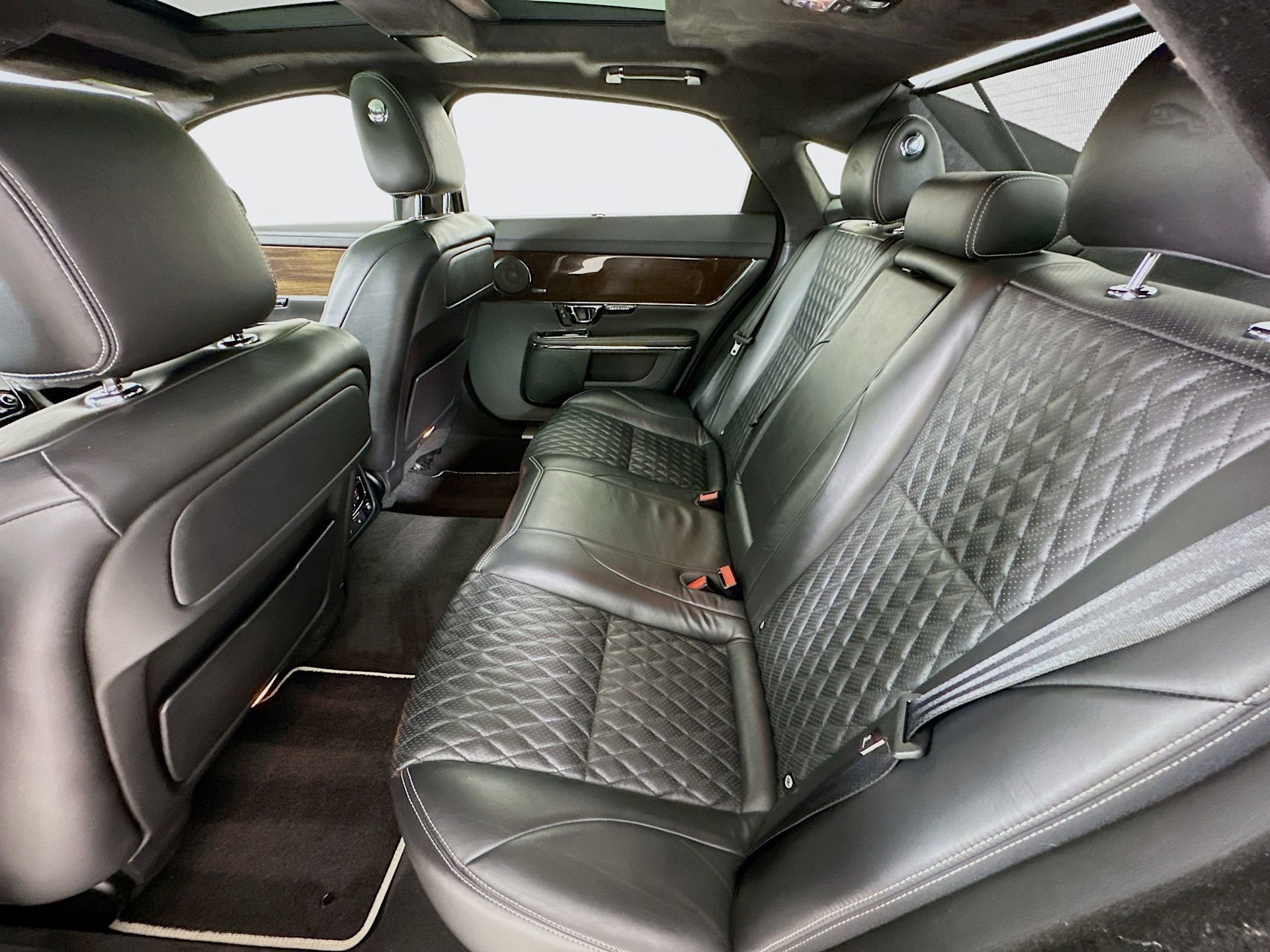 Used 2016 Jaguar XJ L Supercharged image 26