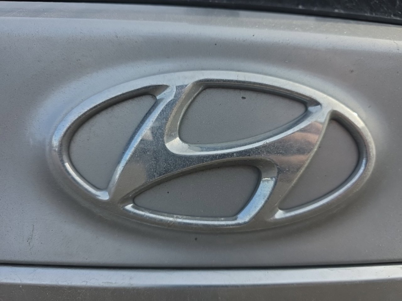 Used 2020 Hyundai Santa Fe SEL w/ Convenience Package image 16