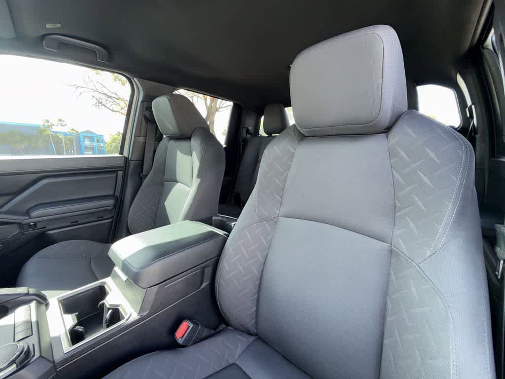 Used 2024 Toyota Tacoma SR5 AWD/4WD image 14