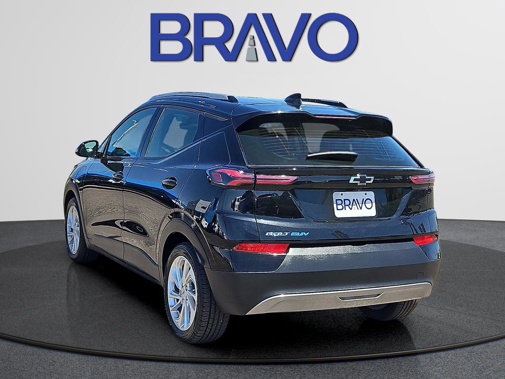 Used 2023 Chevrolet Bolt EUV LT FWD image 5