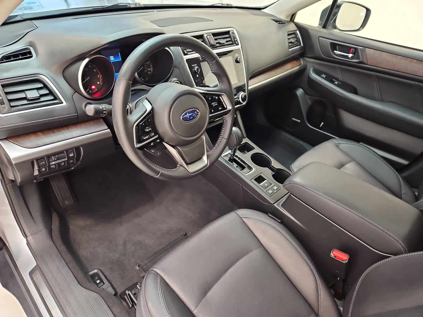 Used 2018 Subaru Outback 2.5i Limited AWD/4WD image 2