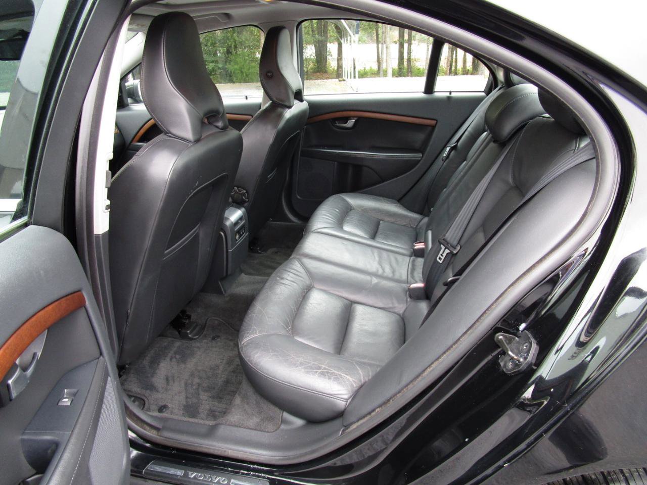 Used 2011 Volvo S80 3.2 w/ Climate Pkg image 21