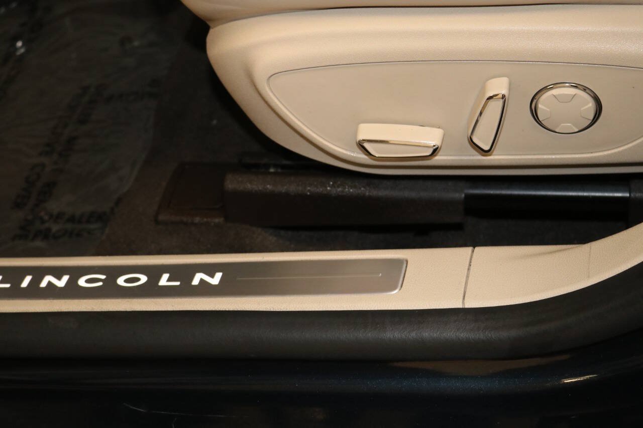 Used 2020 Lincoln MKZ Reserve w/ Elements Package FWD image 57
