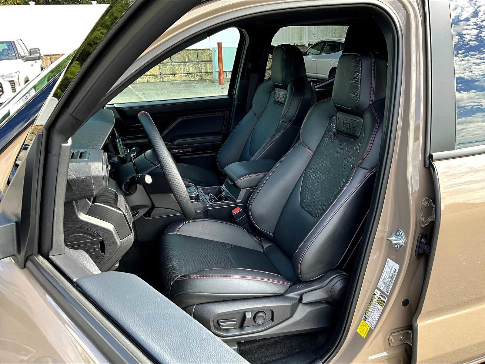 Used 2025 Toyota Tacoma TRD Pro image 10