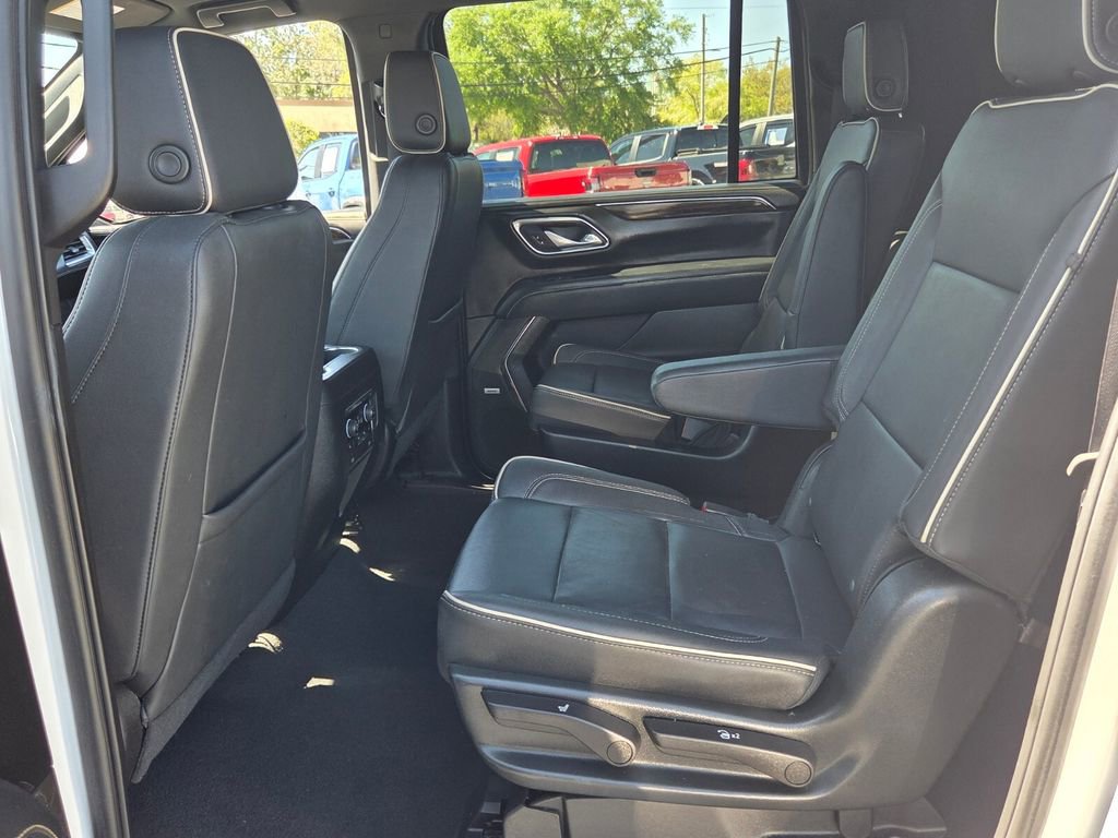Certified 2023 Chevrolet Suburban Premier image 11
