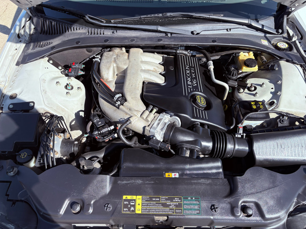 Used 2004 Lincoln LS image 29