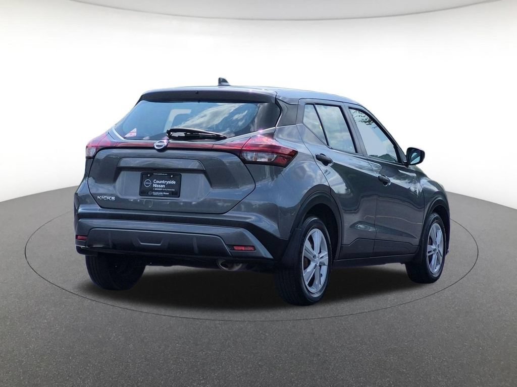 Used 2021 Nissan Kicks S FWD image 4
