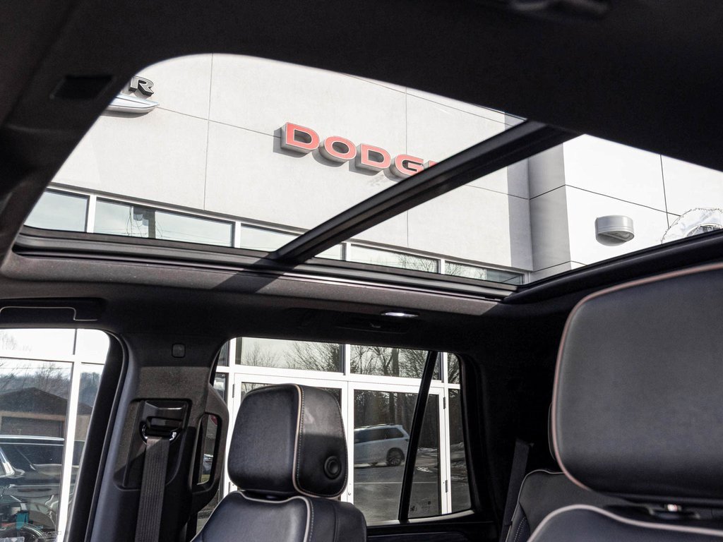 Used 2023 GMC Yukon SLT image 33