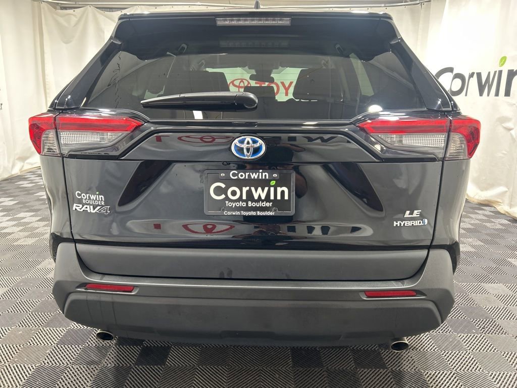 Used 2024 Toyota RAV4 LE AWD/4WD image 6