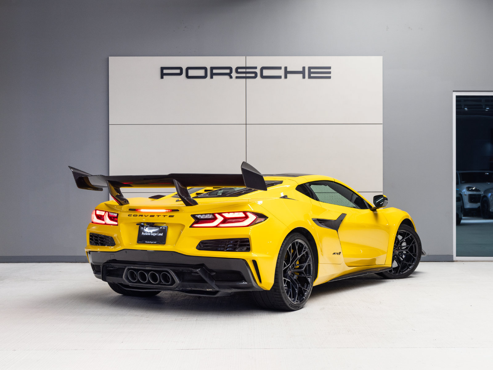 Used 2026 Chevrolet Corvette ZR1 w/ ZR1 Carbon Fiber Aero Package RWD image 7