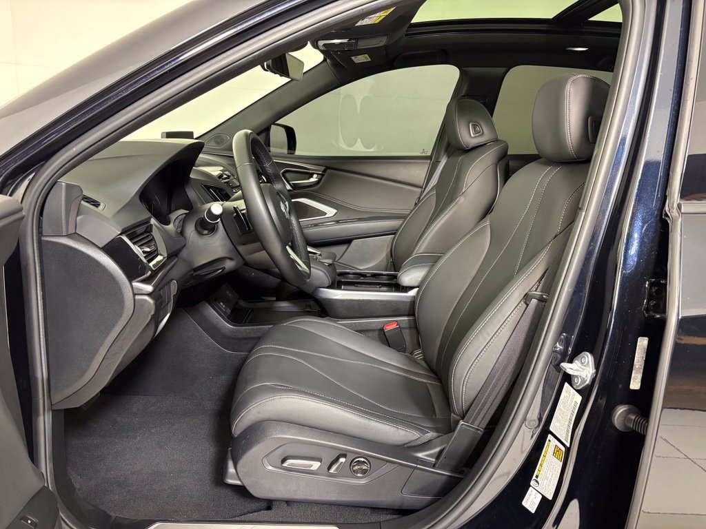 Used 2025 Acura RDX SH-AWD image 14