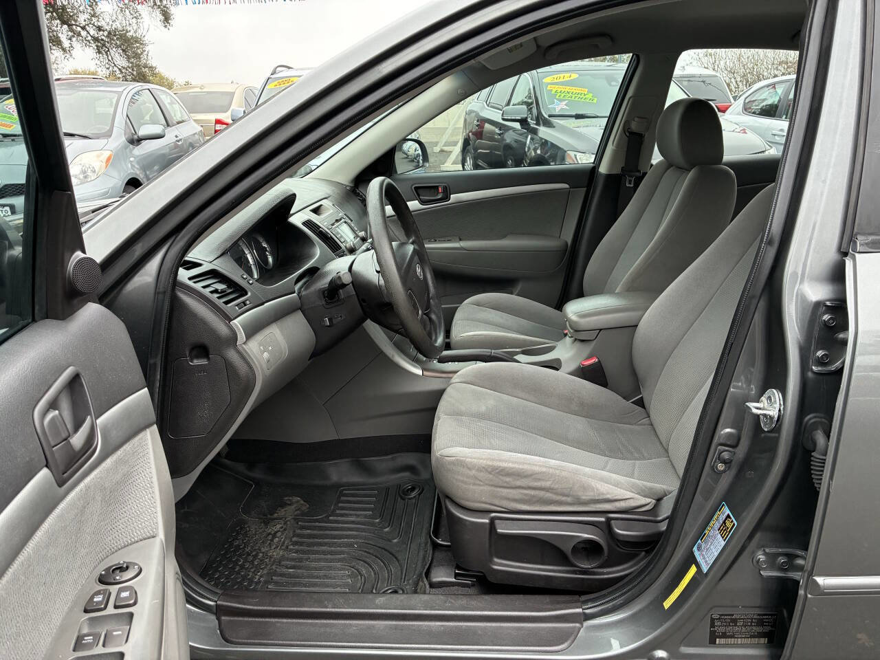 Used 2010 Hyundai Sonata GLS image 3