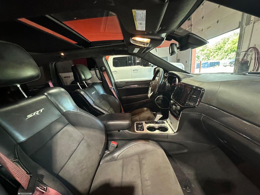 Used 2020 Jeep Grand Cherokee SRT AWD/4WD image 15