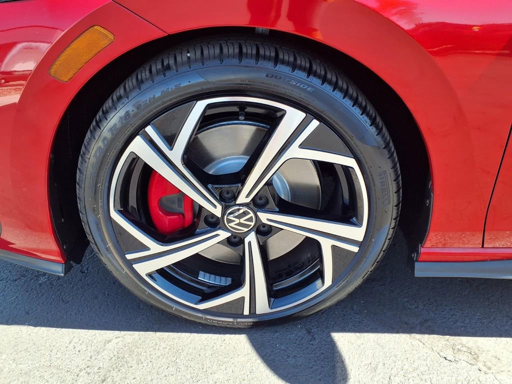 Used 2025 Volkswagen GTI SE image 16