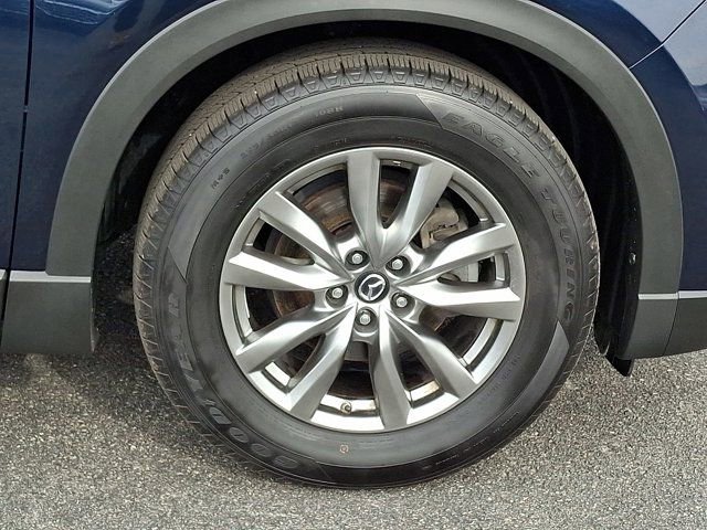 Used 2019 MAZDA CX-9 Touring w/ Touring Premium Package image 11