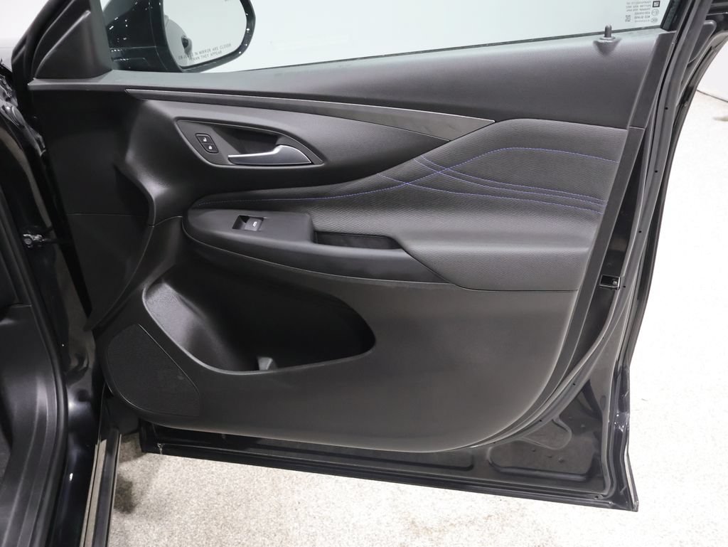 Used 2024 Buick Envista Sport Touring w/ Experience Buick Package FWD image 22