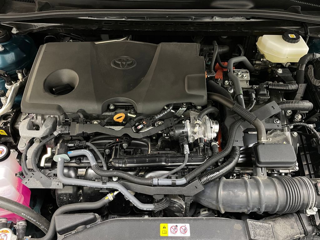 Used 2025 Toyota Camry SE image 42