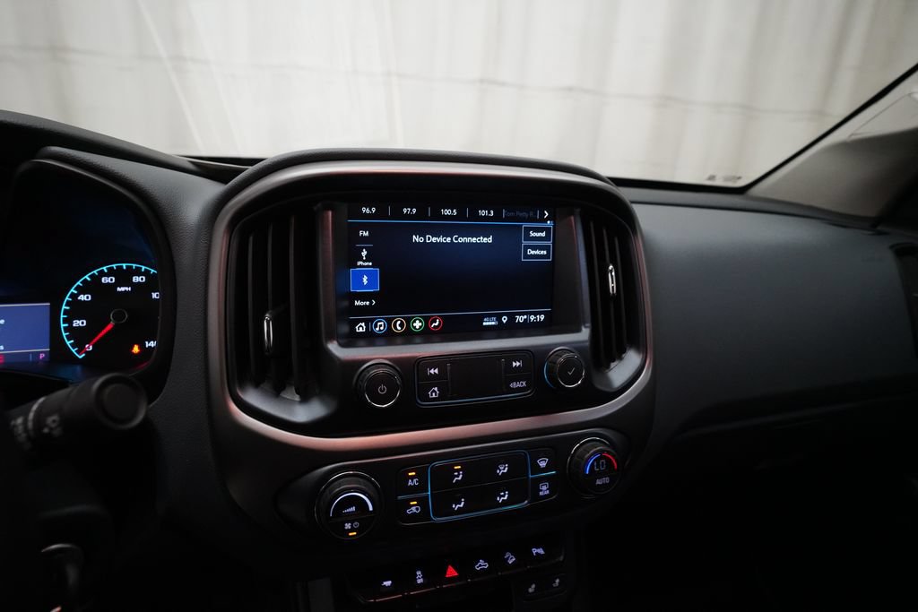 Used 2021 Chevrolet Colorado Z71 AWD/4WD image 6