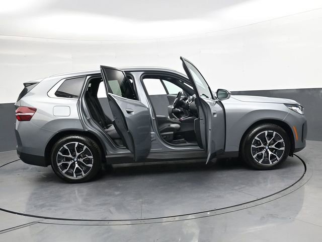 Used 2025 BMW X3 xDrive30i AWD/4WD image 36