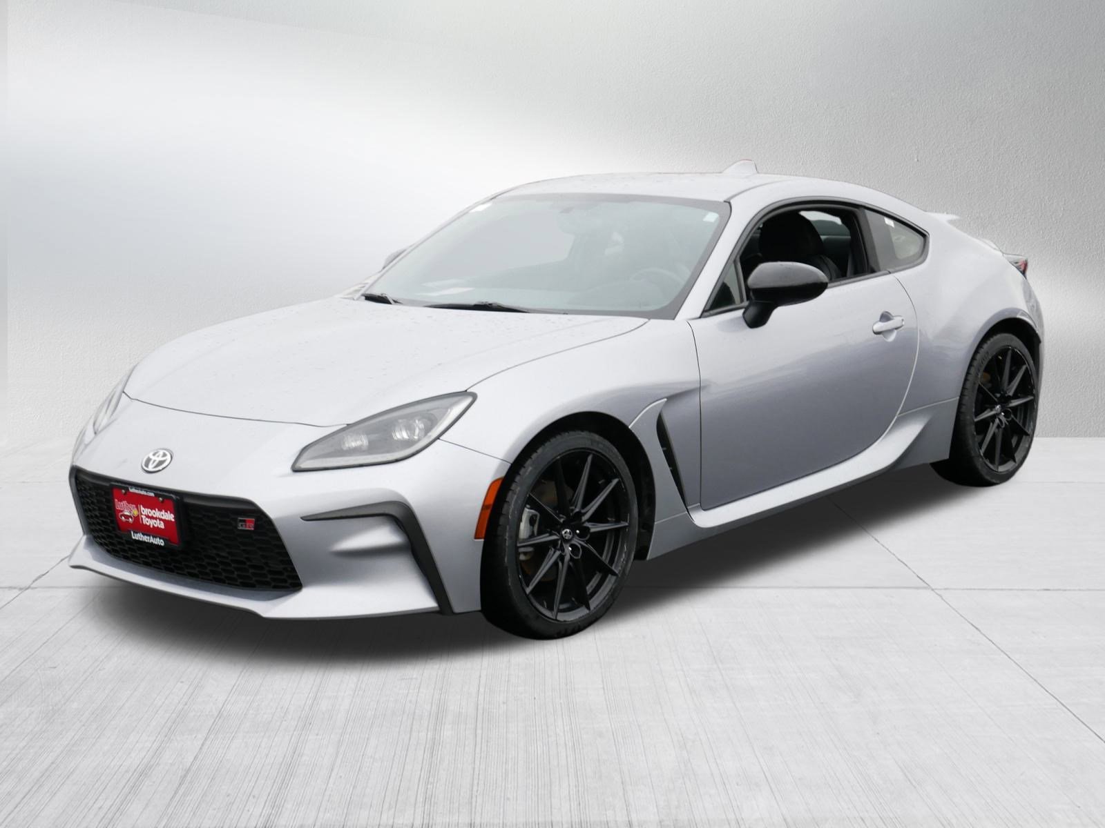 Certified 2024 Toyota GR86 Premium image 3