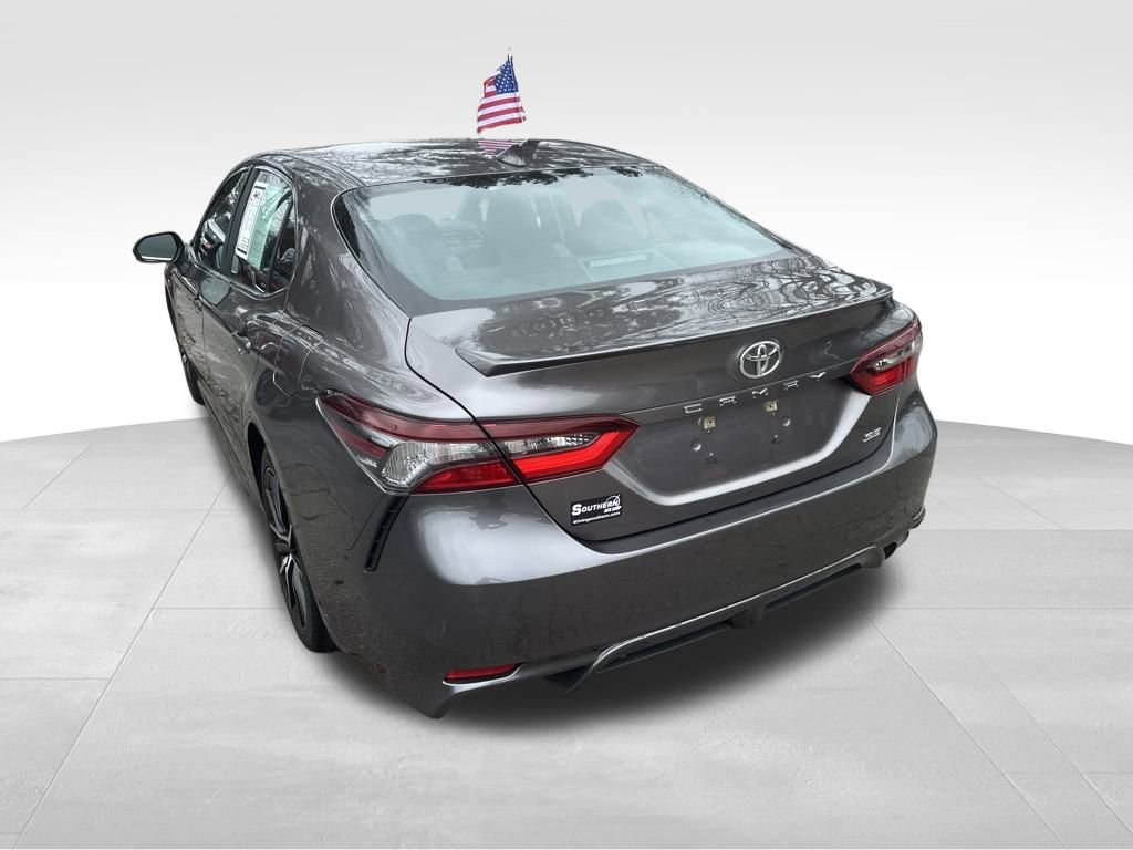 Used 2023 Toyota Camry SE image 19