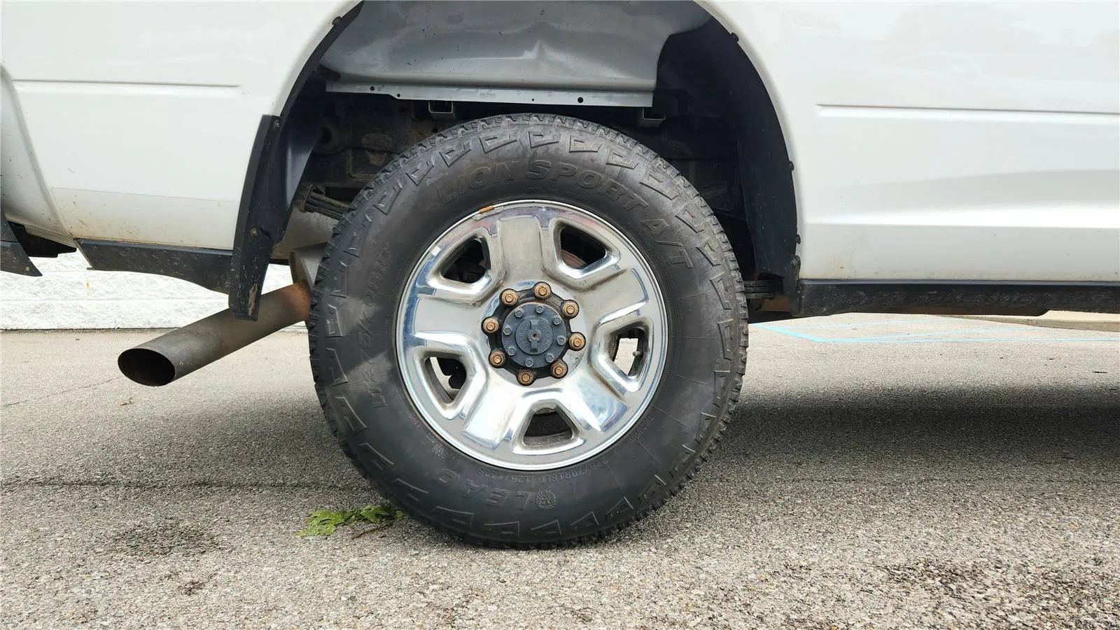 Used 2021 RAM 3500 Tradesman w/ Chrome Appearance Group AWD/4WD image 9