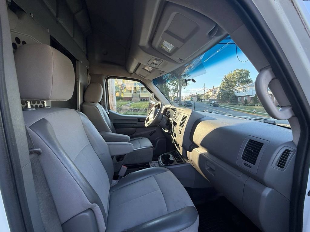 Used 2014 Nissan NV 2500 S image 11