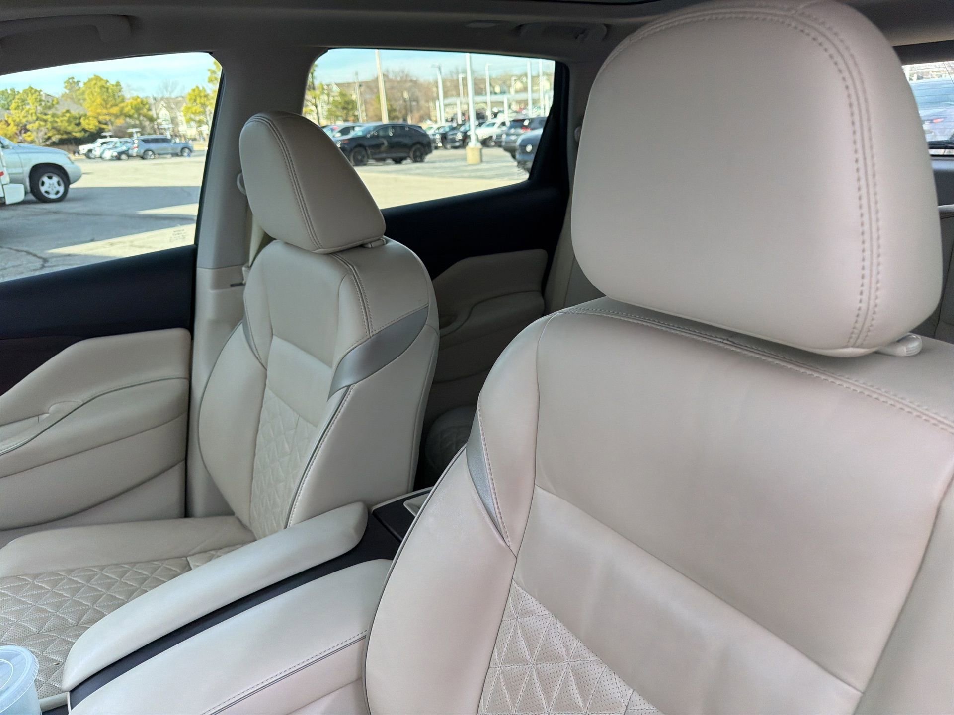 Used 2019 Nissan Murano Platinum w/ Cargo Package image 5