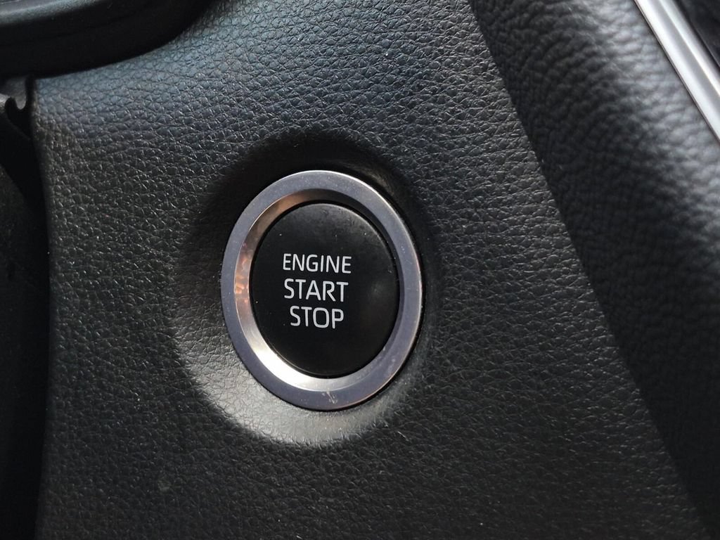 Used 2024 Toyota Corolla SE FWD image 23