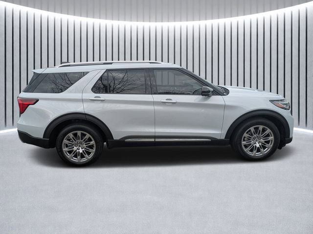 New 2026 Ford Explorer Platinum RWD image 2