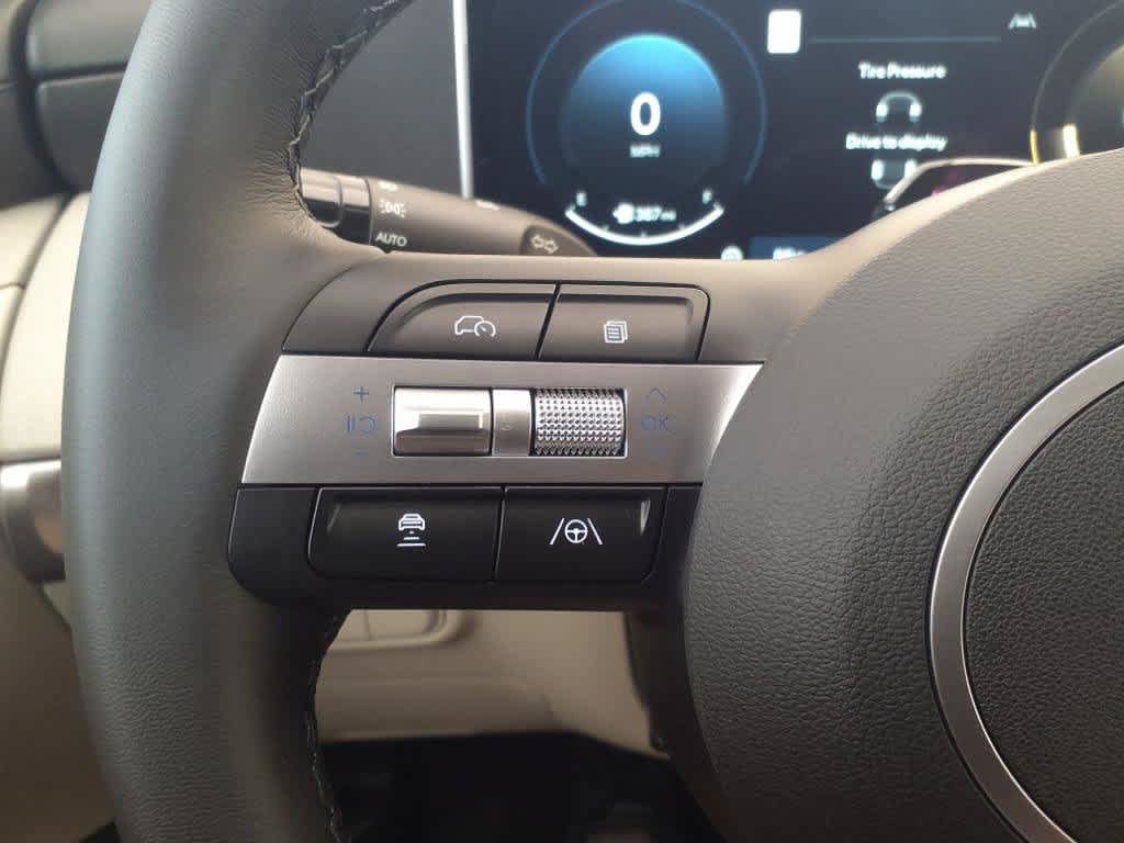 Certified 2025 Hyundai Tucson SEL FWD image 17