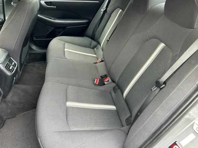 Used 2020 Hyundai Sonata SEL w/ Winter Weather Package FWD image 28