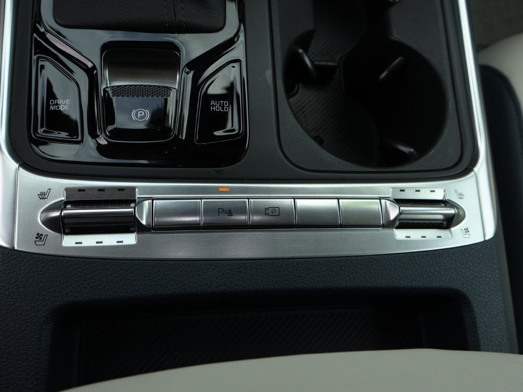 New 2026 Kia Carnival SX w/ SX Dark Edition Package FWD image 33