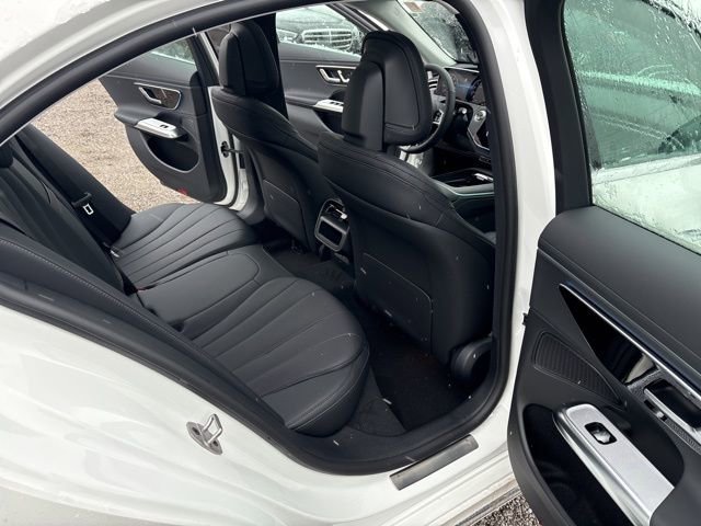 Used 2025 Mercedes-Benz E 350 4MATIC Sedan image 14