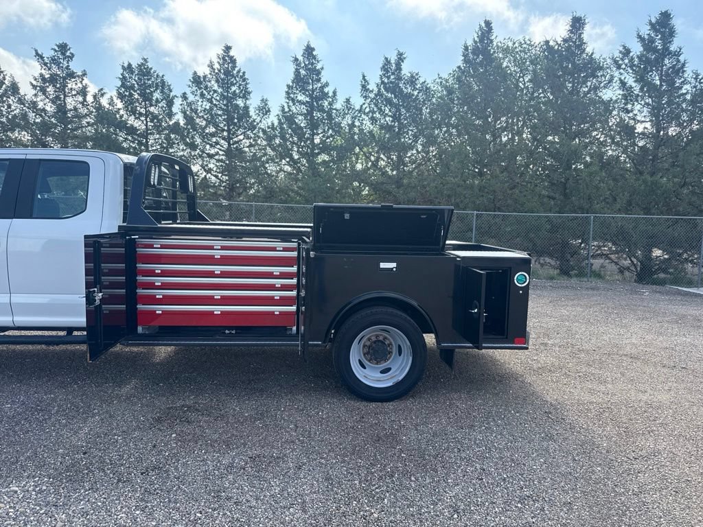 Used 2019 Ford F550 4x4 SuperCab Super Duty image 4