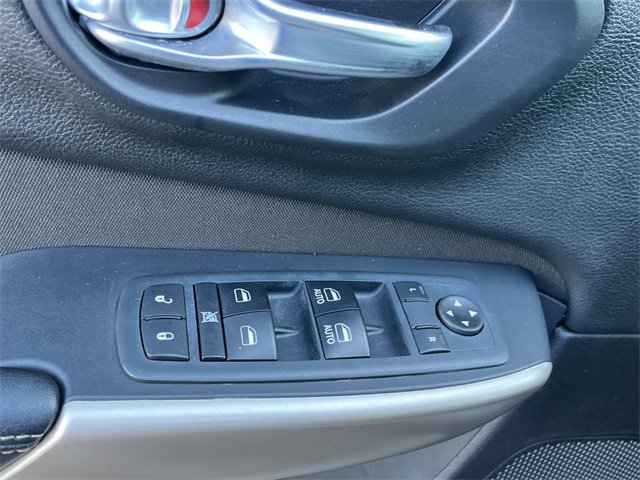 Used 2017 Jeep Cherokee Latitude w/ Safety/Convenience Group image 25