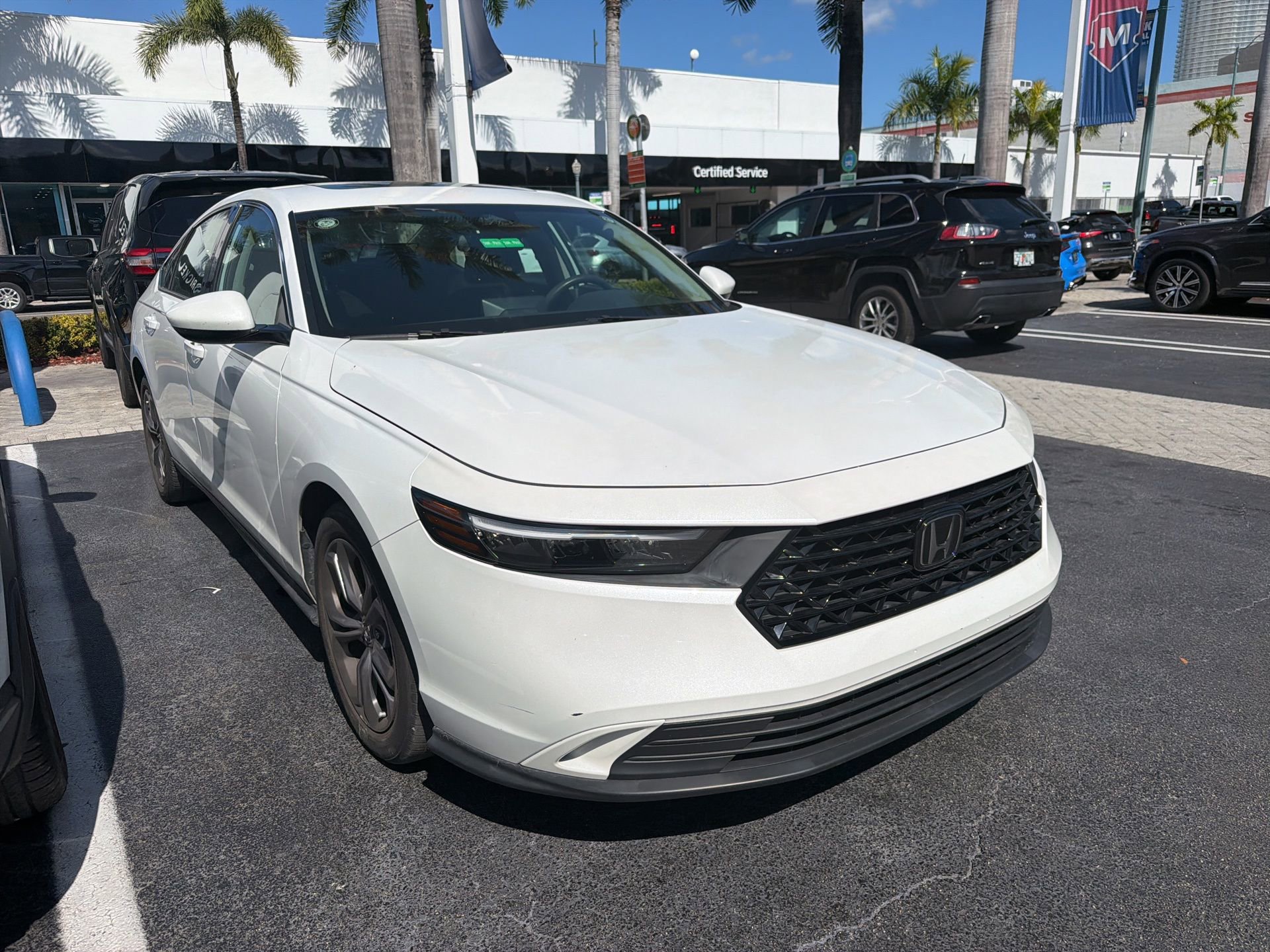 Used 2023 Honda Accord EX image 9