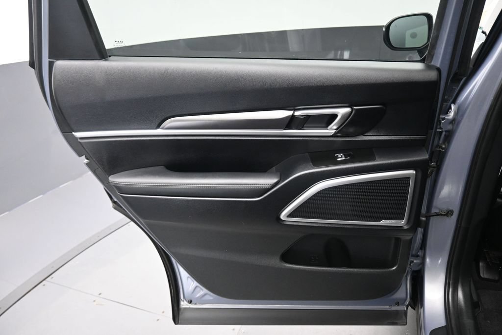Used 2023 Kia Telluride S w/ S Sunroof Package FWD image 30