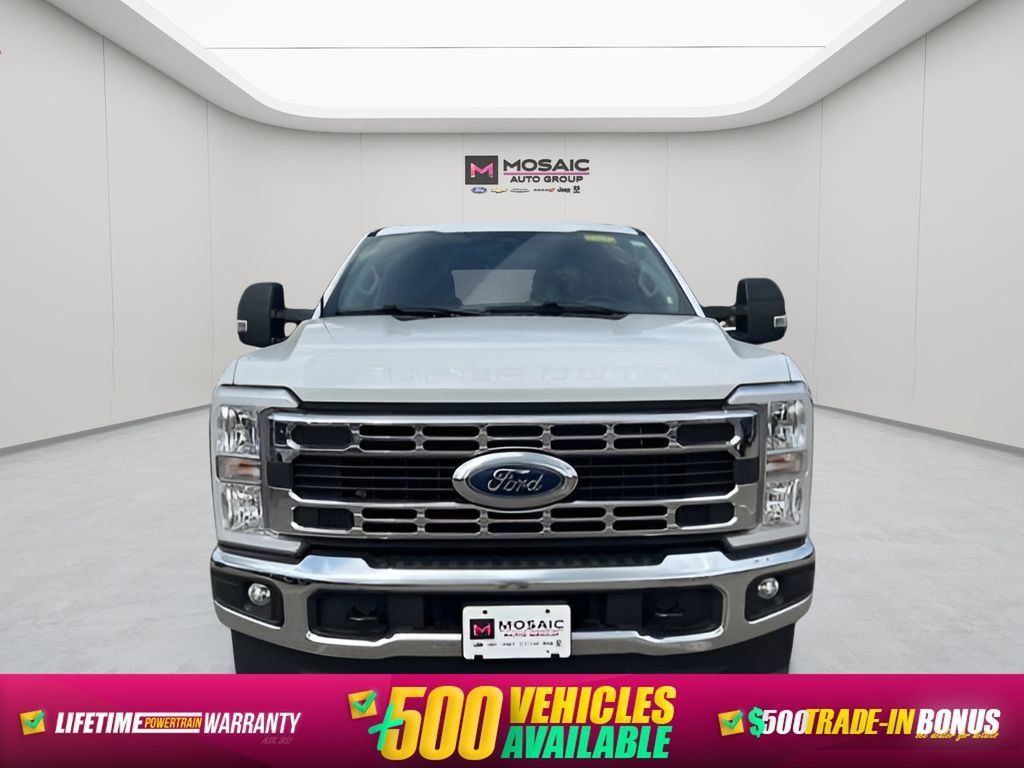 Used 2024 Ford F250 XLT image 2