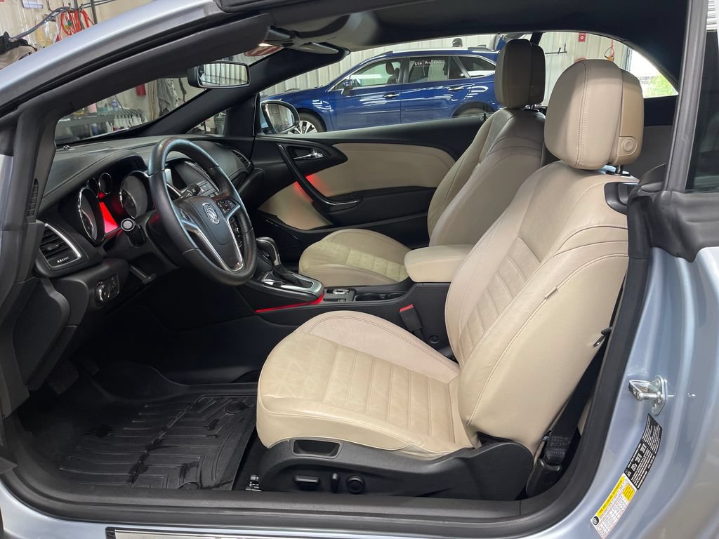 Used 2019 Buick Cascada Premium FWD image 14