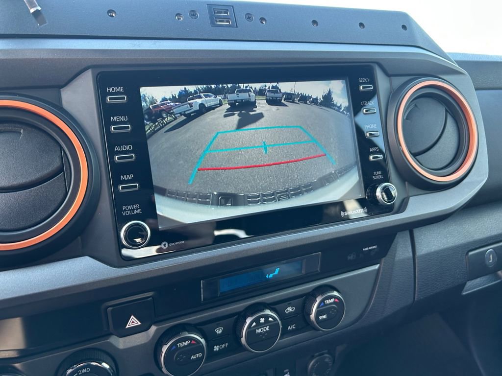 Used 2022 Toyota Tacoma TRD Off-Road AWD/4WD image 18