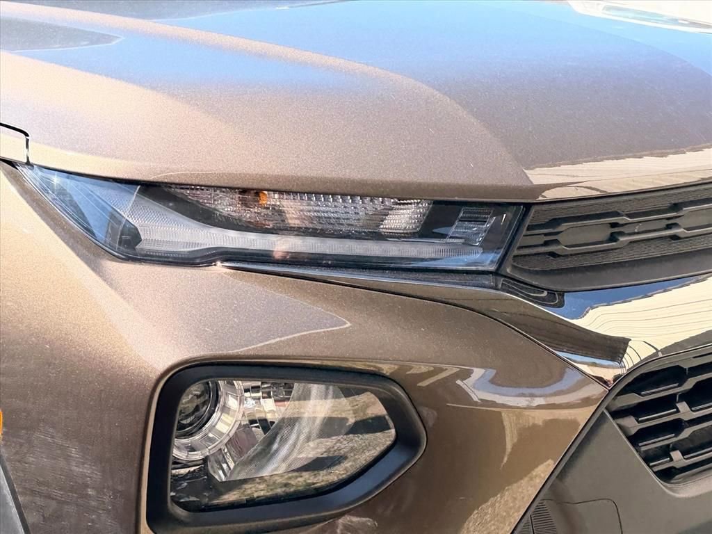 Used 2021 Chevrolet TrailBlazer ACTIV w/ Technology Package image 8