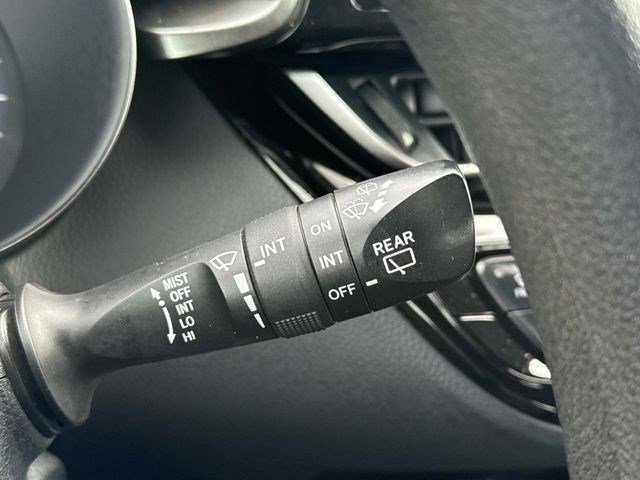 Used 2019 Toyota C-HR LE image 25